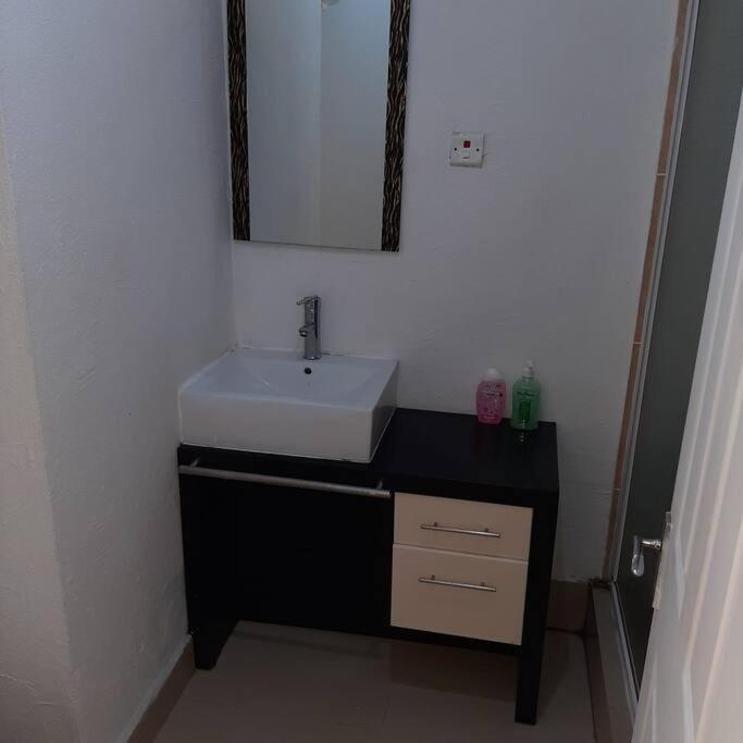 Ocean Drive Studio, Next To The Beach Grand Baie Esterno foto